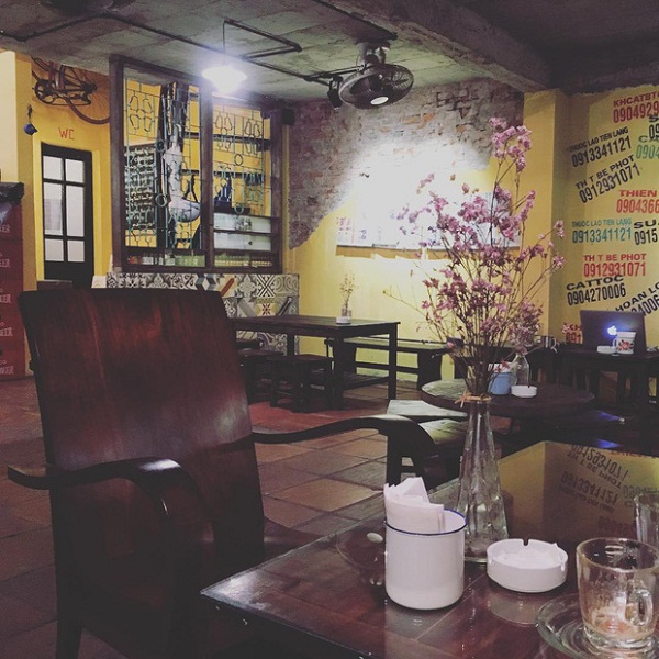 thiết kế quán cafe nhỏ bình dân